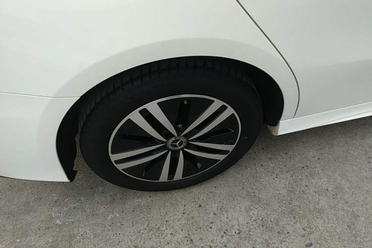 Used Mercedes-Benz A-Class 2019 Restyled A 180 L Sport Sedan Exterior 5