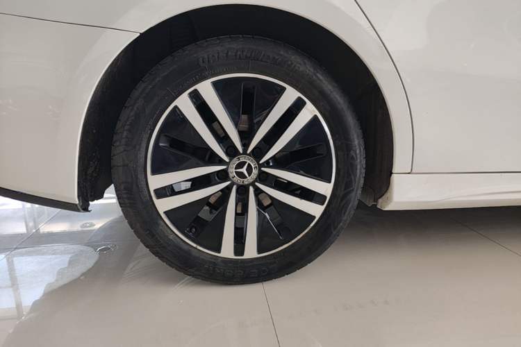 Used Mercedes-Benz A-Class 2019 A 180 L Sport Sedan Exterior 5