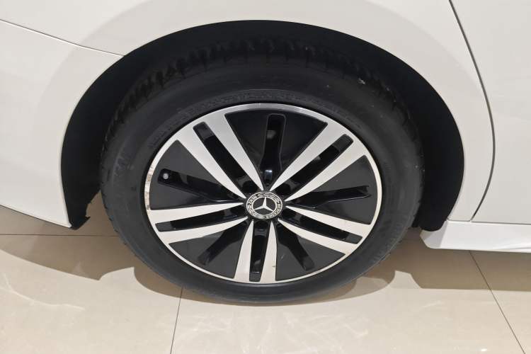 Used Mercedes-Benz A-Class 2019 A 180 L Sport Sedan Exterior 5