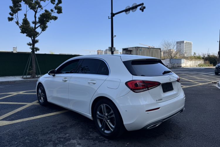 Used Mercedes-Benz A-Class 2019 A 200 Dynamic Edition Exterior 5