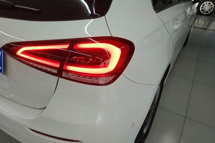 Used Mercedes-Benz A-Class 2019 A 200 Dynamic Edition Exterior 6