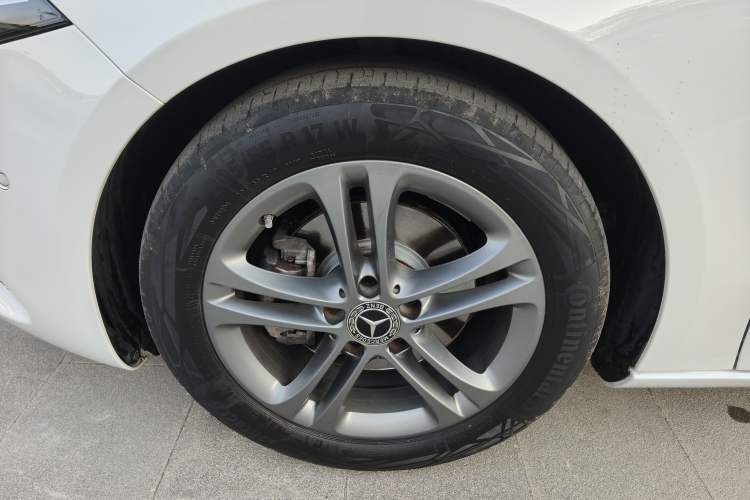 Used Mercedes-Benz A-Class 2019 A 200 Dynamic Edition Exterior 7