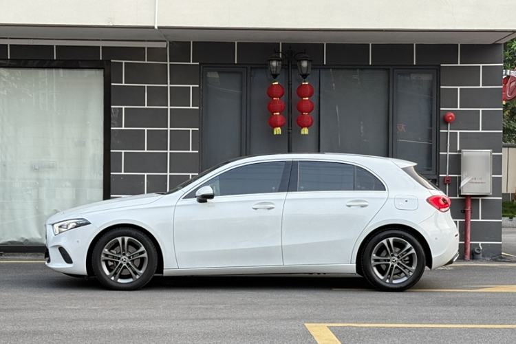 Used Mercedes-Benz A-Class 2019 A 200 Dynamic Edition Exterior 7