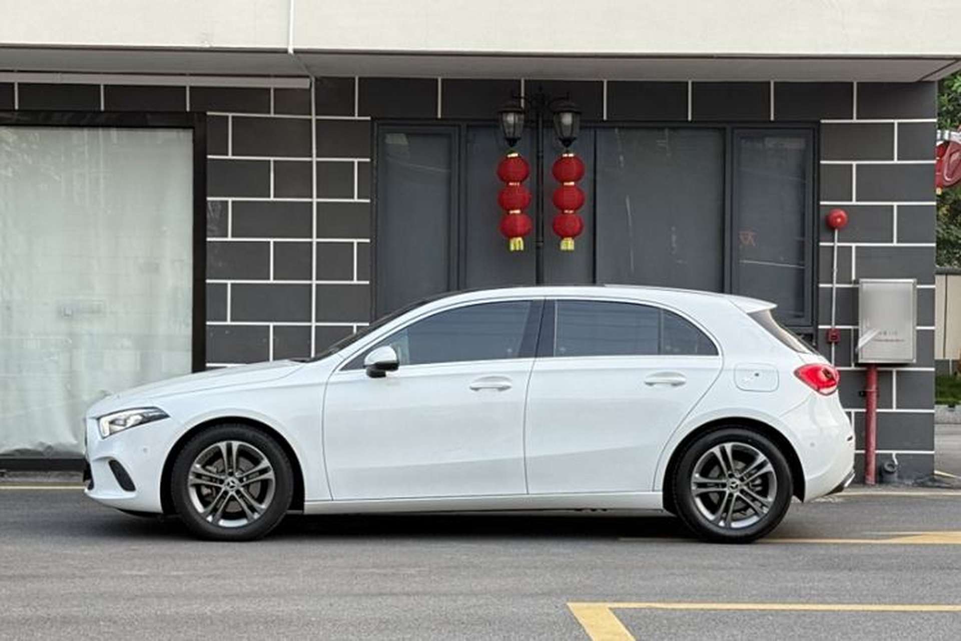 Used Mercedes-Benz A-Class 2019 A 200 Dynamic Edition Exterior 7