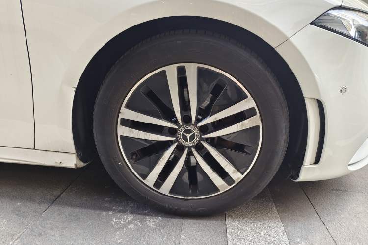 Used Mercedes-Benz A-Class 2019 A 180 L Sport Sedan Exterior 7
