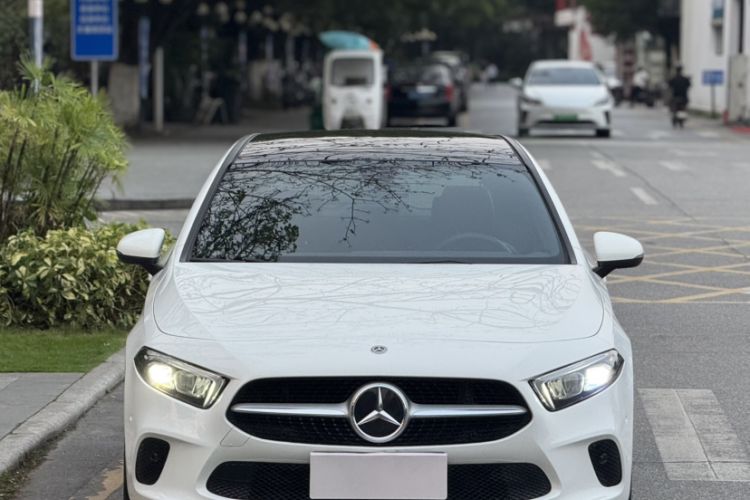 Used Mercedes-Benz A-Class 2019 A 200 Dynamic Edition Exterior 8