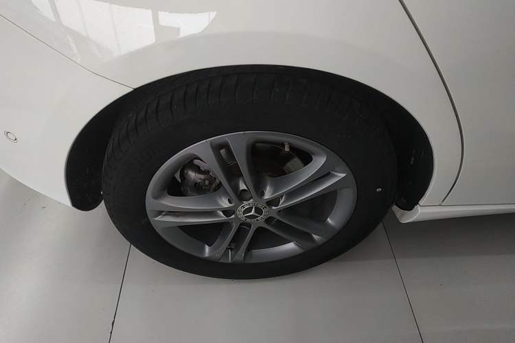 Used Mercedes-Benz A-Class 2019 A 200 Dynamic Edition Exterior 8