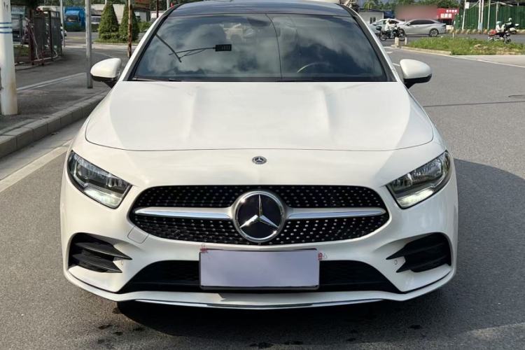 Used Mercedes-Benz A-Class 2019 A 180 L Sport Sedan Exterior 9