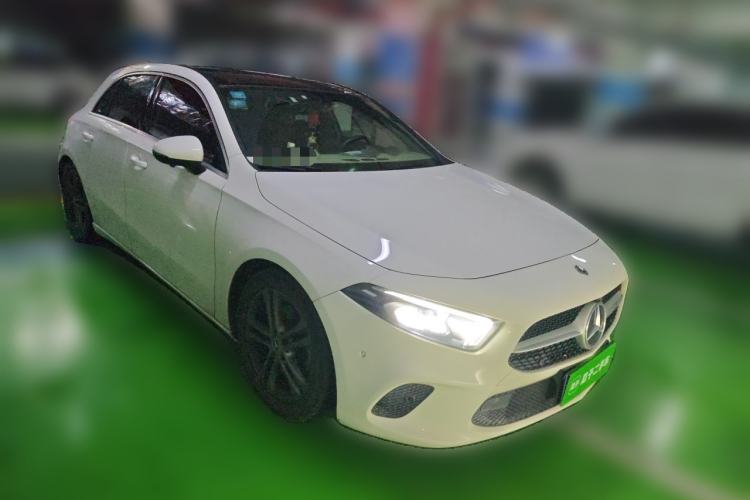 Used Mercedes-Benz A-Class 2019 A 200 Dynamic Edition Front Right 45 Deg