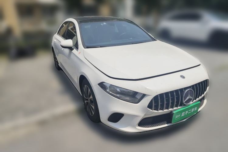 Used Mercedes-Benz A-Class 2019 A 180 L Front Right 45 Deg