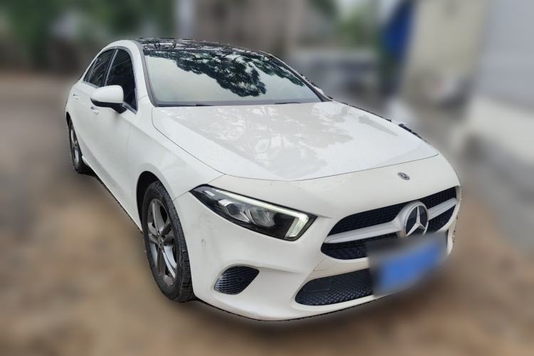 Used Mercedes-Benz A-Class 2019 A 200 L Front Right 45 Deg