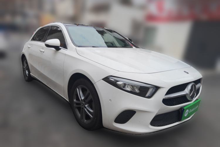 Used Mercedes-Benz A-Class 2019 A 200 Dynamic Edition Front Right 45 Deg