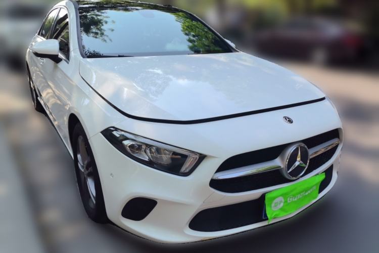 Used Mercedes-Benz A-Class 2019 A 200 L Front Right 45 Deg