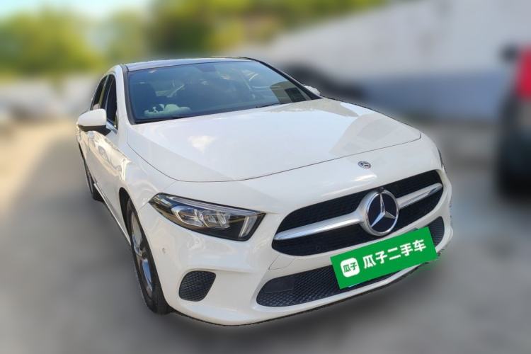 Used Mercedes-Benz A-Class 2019 A 200 Dynamic Edition Front Right 45 Deg