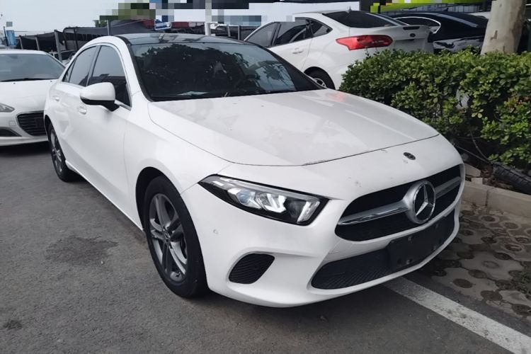 Used Mercedes-Benz A-Class 2019 A 200 L Front Right 45 Deg