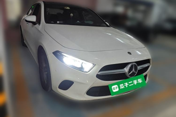 Used Mercedes-Benz A-Class 2019 A 200 L Front Right 45 Deg