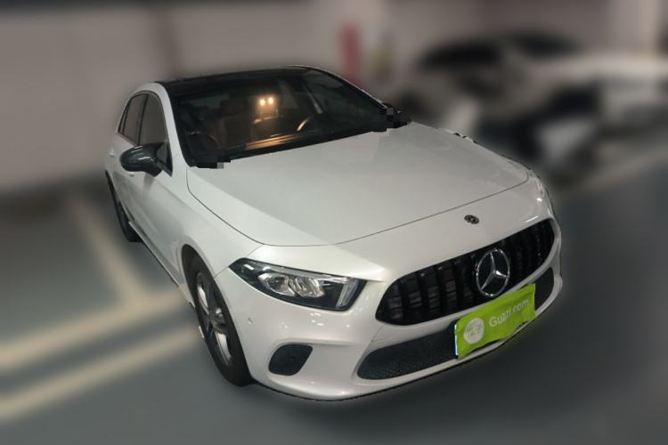 Used Mercedes-Benz A-Class 2019 A 200 Dynamic Edition Front Right 45 Deg