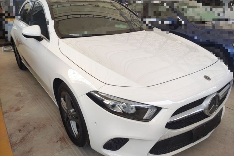 Used Mercedes-Benz A-Class 2019 A 200 Dynamic Edition Front Right 45 Deg