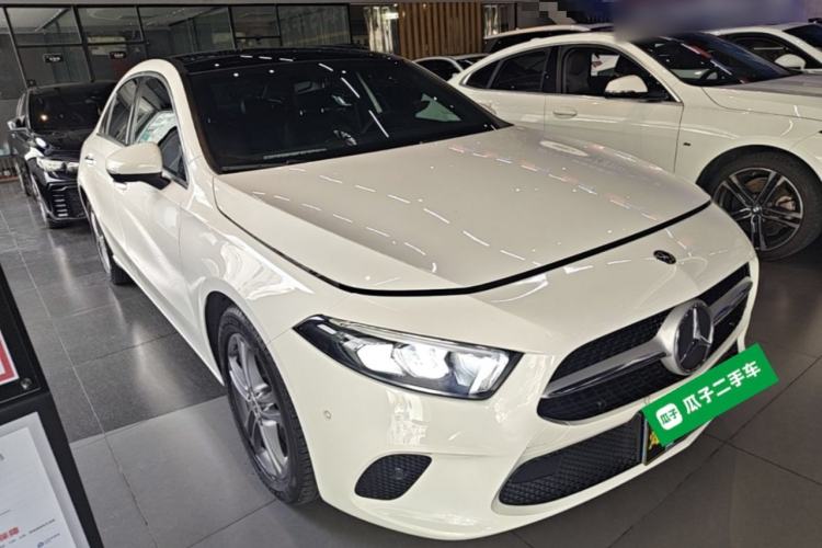 Used Mercedes-Benz A-Class 2019 A 200 L Front Right 45 Deg