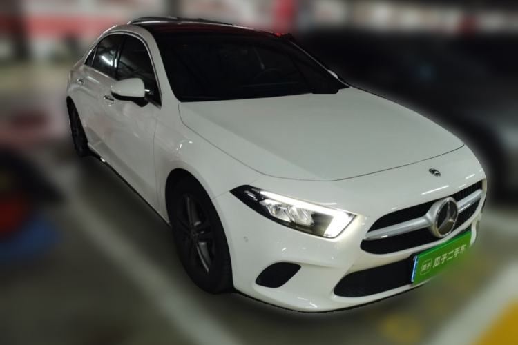 Used Mercedes-Benz A-Class 2019 A 200 L Front Right 45 Deg
