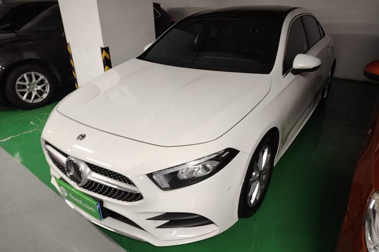 Ojetý Mercedes-Benz A-Class 2019 A 200 L Sport Sedan Guazi used car, China used car export, Used car for sale, Used  cars, Cheapest cars for sale