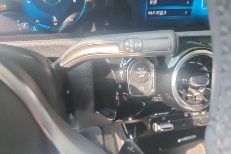 Used Mercedes-Benz A-Class 2019 A 200 Dynamic Edition Gear Lever