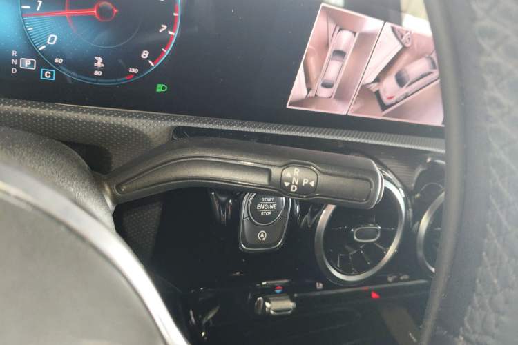 Used Mercedes-Benz A-Class 2019 A 200 Dynamic Edition Gear Lever