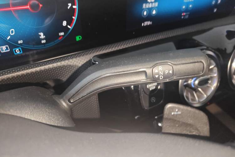 Used Mercedes-Benz A-Class 2019 A 200 Dynamic Edition Gear Lever