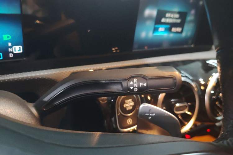 Used Mercedes-Benz A-Class 2019 A 180 L Sport Sedan Gear Lever