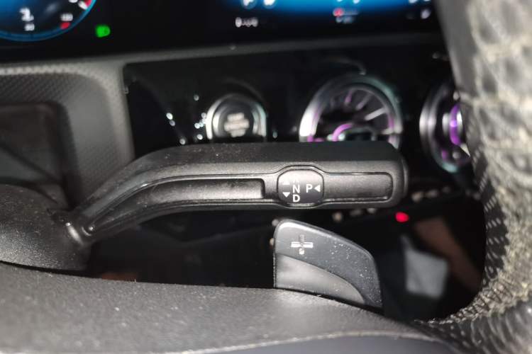 Used Mercedes-Benz A-Class 2019 Restyled A 200 L Sport Sedan Gear Lever