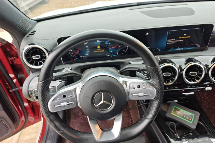 Used Mercedes-Benz A-Class 2019 A 200 L Sport Sedan Gear Lever