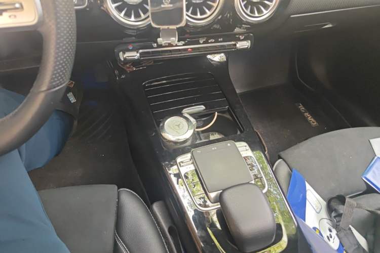 Used Mercedes-Benz A-Class 2019 A 200 L Sport Sedan Gear Lever