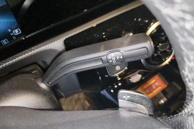 Used Mercedes-Benz A-Class 2019 A 180 L Sport Sedan Gear Lever