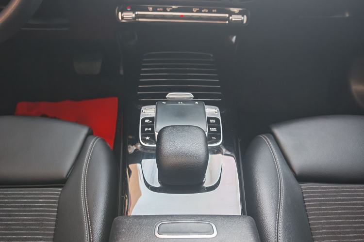Used Mercedes-Benz A-Class 2019 A 200 Dynamic Edition Gear Lever