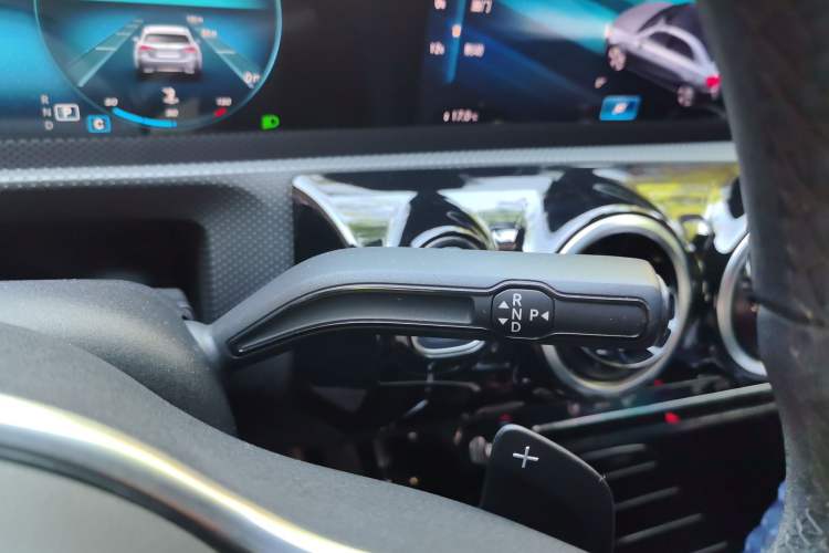 Used Mercedes-Benz A-Class 2019 A 200 L Gear Lever
