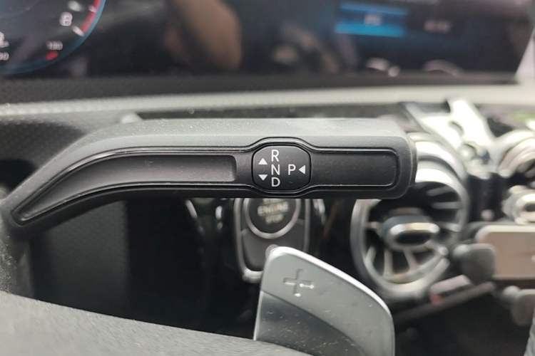 Used Mercedes-Benz A-Class 2019 A 200 L Sport Sedan First Edition Special Edition Gear Lever