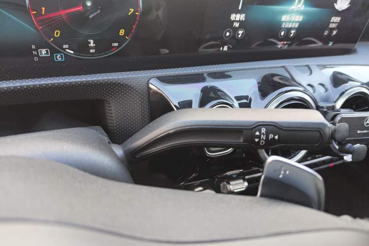 Used Mercedes-Benz A-Class 2019 A 200 L Sport Sedan Gear Lever