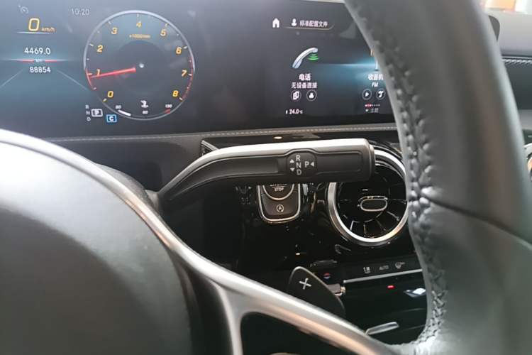 Used Mercedes-Benz A-Class 2019 A 200 Dynamic Edition Gear Lever