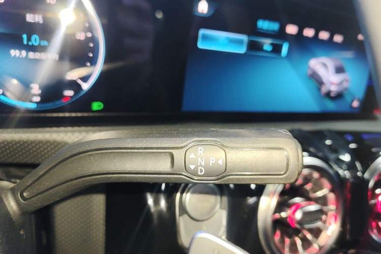 Used Mercedes-Benz A-Class 2019 A 200 L Sport Sedan Gear Lever