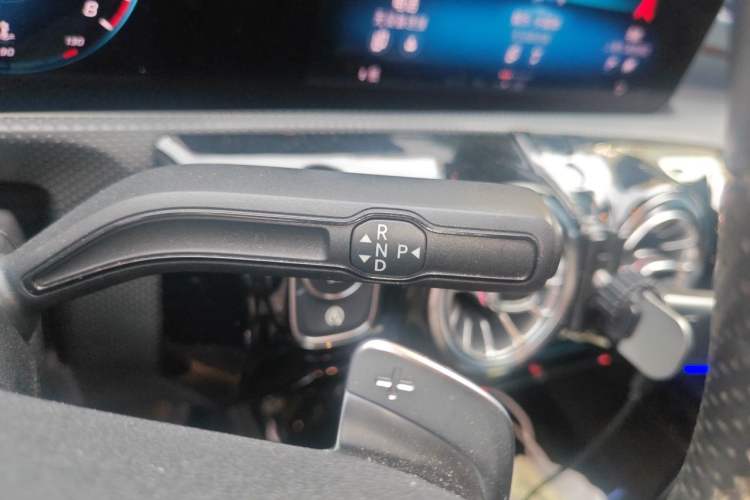 Used Mercedes-Benz A-Class 2019 A 200 L Sport Sedan First Edition Special Edition Gear Lever