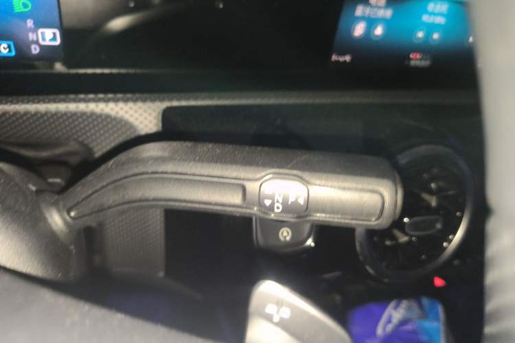 Used Mercedes-Benz A-Class 2019 A 180 L Gear Lever