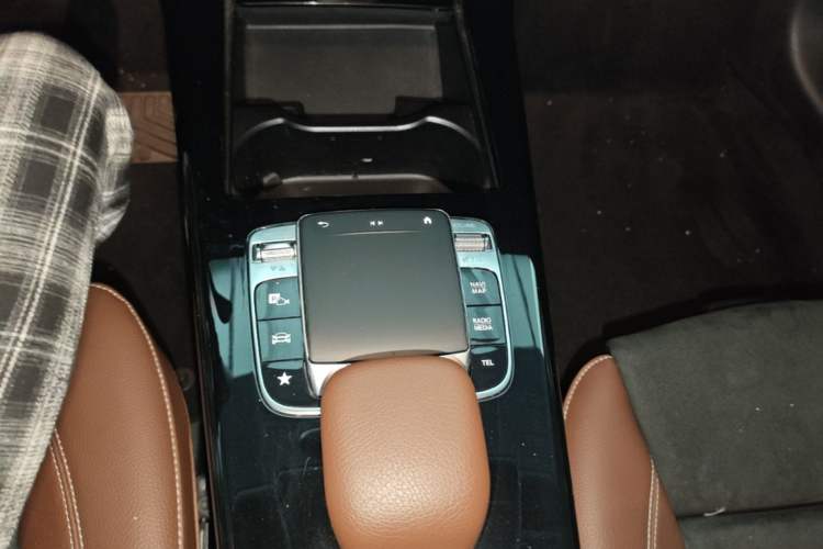 Used Mercedes-Benz A-Class 2019 A 200 L Sport Sedan Gear Lever