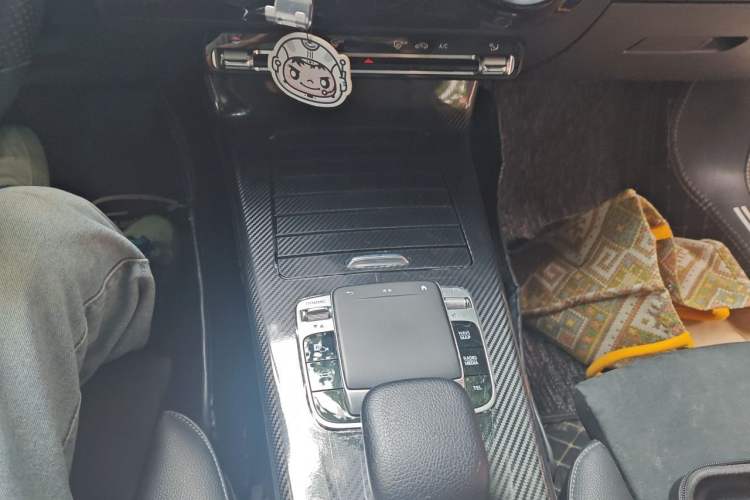 Used Mercedes-Benz A-Class 2019 A 200 L Sport Sedan Gear Lever