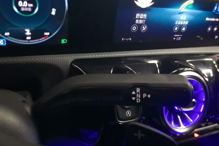 Used Mercedes-Benz A-Class 2019 A 200 Dynamic Edition Gear Lever