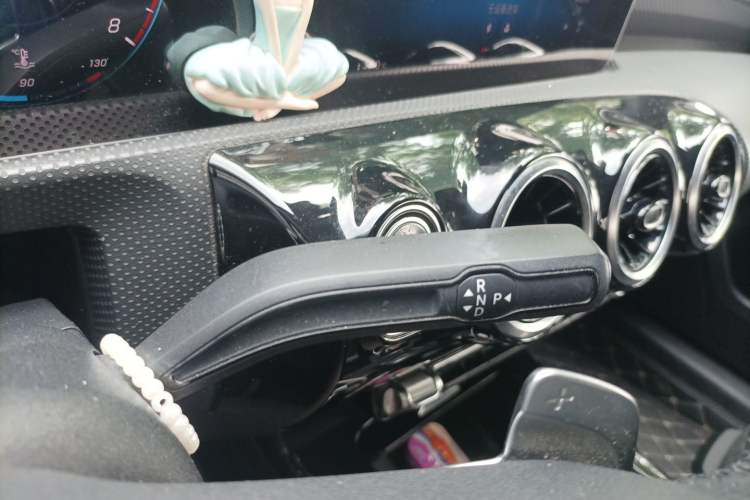 Used Mercedes-Benz A-Class 2019 A 200 L Sport Sedan Gear Lever