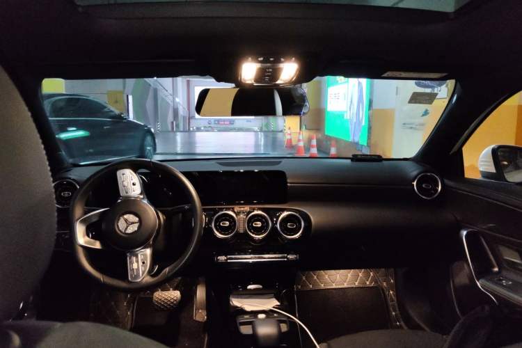 Used Mercedes-Benz A-Class 2019 A 180 L Sport Sedan Headliner