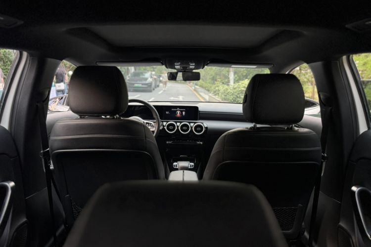 Used Mercedes-Benz A-Class 2019 A 200 Dynamic Edition Headliner