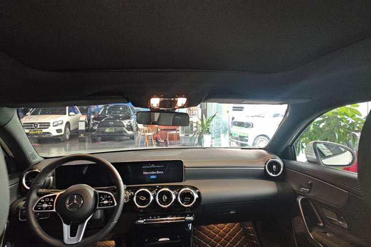 Used Mercedes-Benz A-Class 2019 A 200 L Headliner