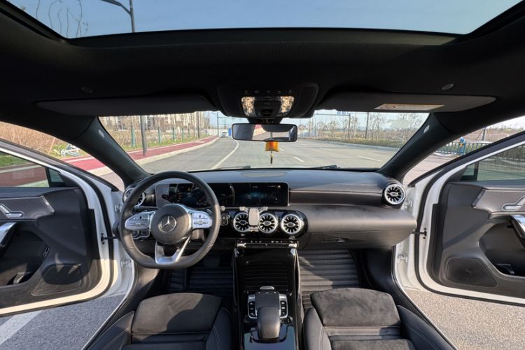 Used Mercedes-Benz A-Class 2019 A 200 L Sport Sedan Headliner