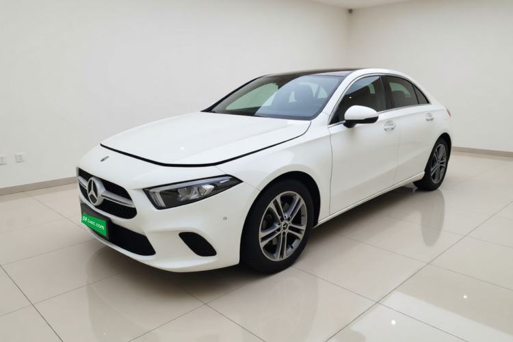 Ojetý Mercedes-Benz A-Class 2019 A 200 L Guazi used car, China used car export, Used car for sale, Used cars, Cheapest cars for sale